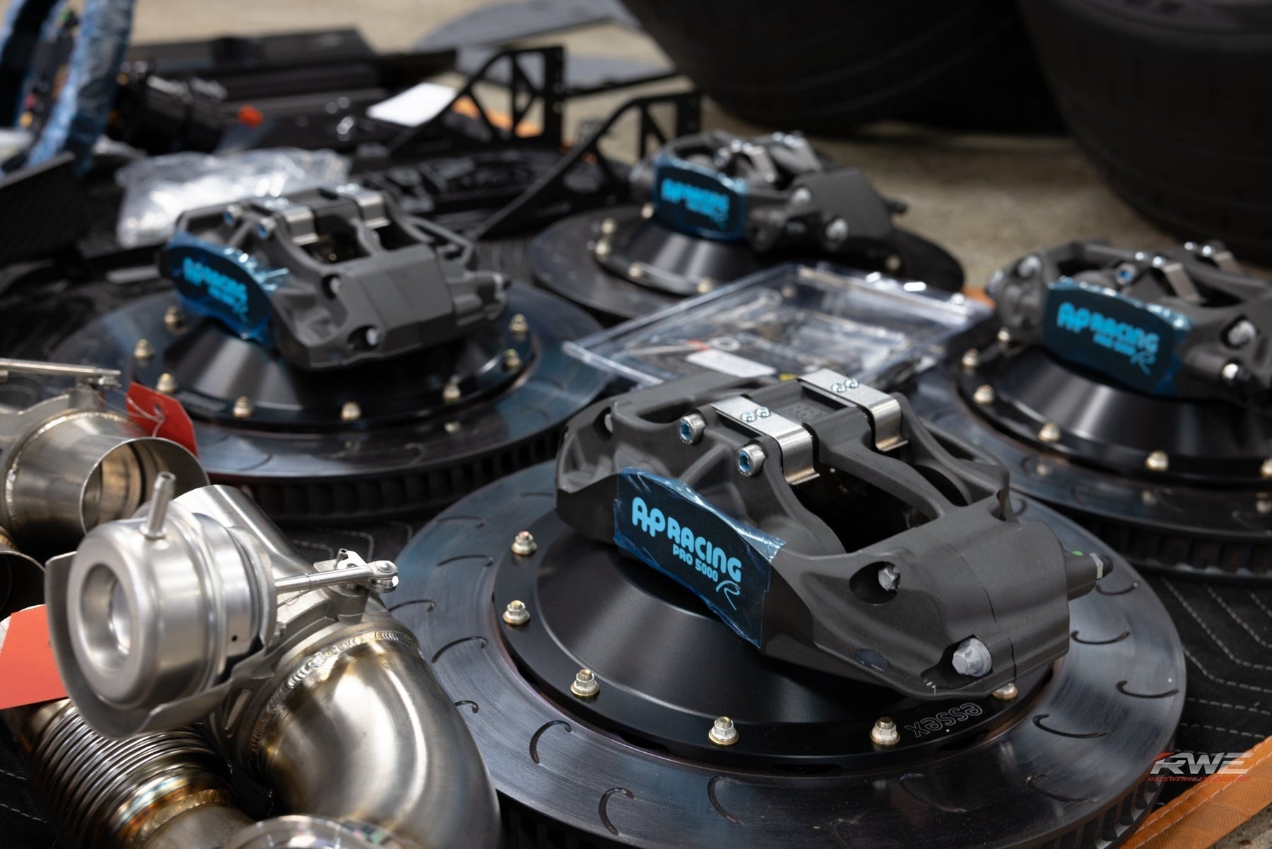 AP F8X M3/M4 Front Kit
